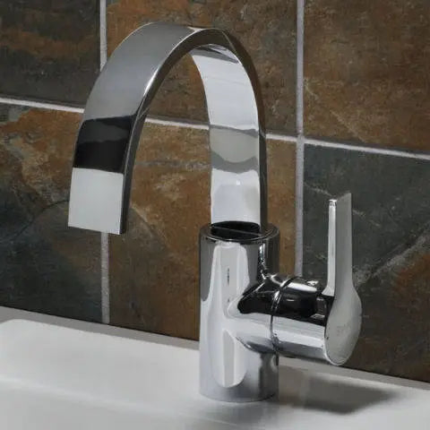 Fern Single Hole Single-Handle Bathroom Faucet 1.2 gpm/4.5 L/min with Lever Handle // POLISHED CHROME // 135020_Image_2003101.002_UNIVERSAL_NO_FAMILY_Monoblock_0_CDNwebp.webp