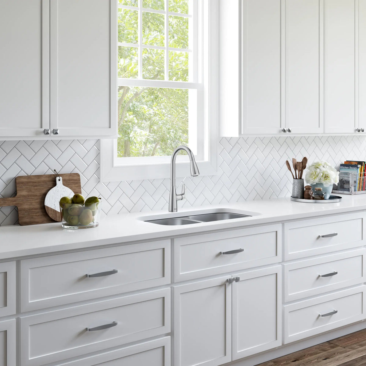 Colony® PRO Single-Handle Pull-Down Dual Spray Kitchen Faucet 1.5 gpm/5.7 L/min // STAINLESS STEEL // 153330_B-7077300.075_1_0_CDNwebp_c9b67490-fb86-4950-a310-1c8ba0a35229.webp