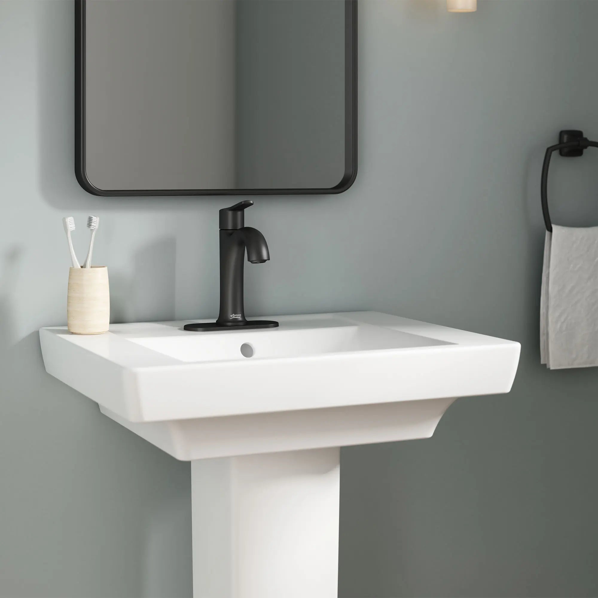 Corsham Single Hole Single-Handle Bathroom Faucet 1.2 gpm/4.5 L/min with Lever Handle // MATTE BLACK // 154613_B-7428101.243_Close_up_0_CDNwebp.webp