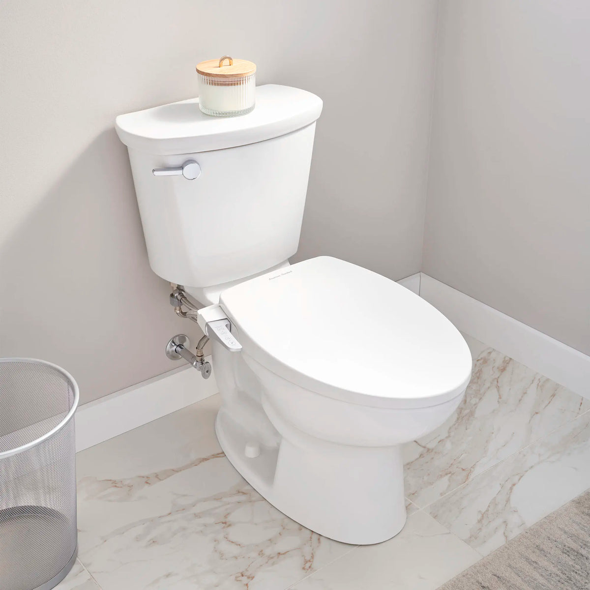 AquaWash® Slim Non-Electric SpaLet® Bidet Seat With Manual Operation // WHITE // 155716_B-215AA104.020_8033A65G.020_TopView_0_CDNwebp_79a63e63-7b68-4f7e-adbf-0de8af0879eb.webp