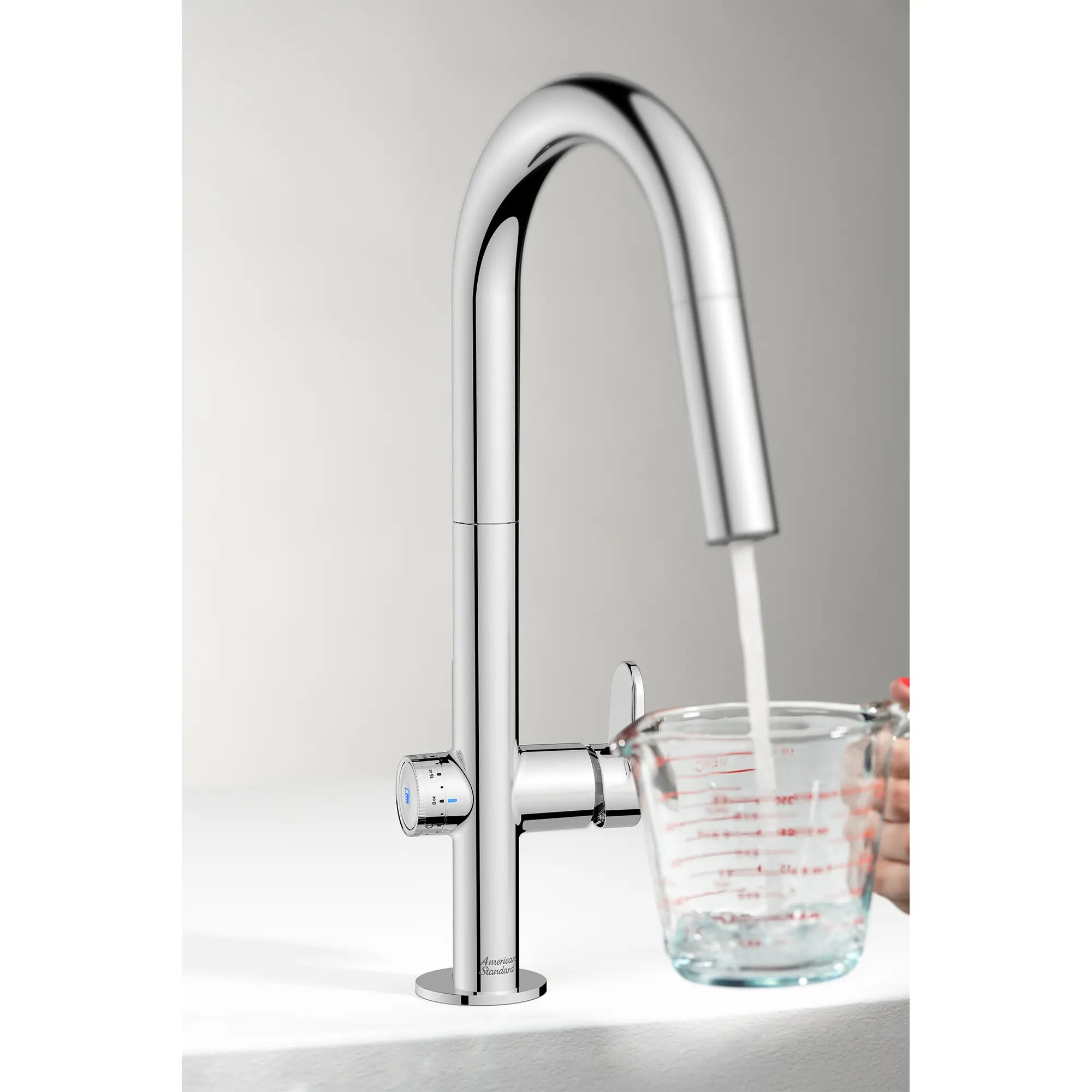 Beale MeasureFill 2-Handle Pull-Down Dual Spray Kitchen Faucet 1.5 gpm/5.7 L/min With MeasureFill Dial // POLISHED CHROME // 166556_Beale_Lifestyle_4931360.002_0004_May2023_0_CDNwebp.webp