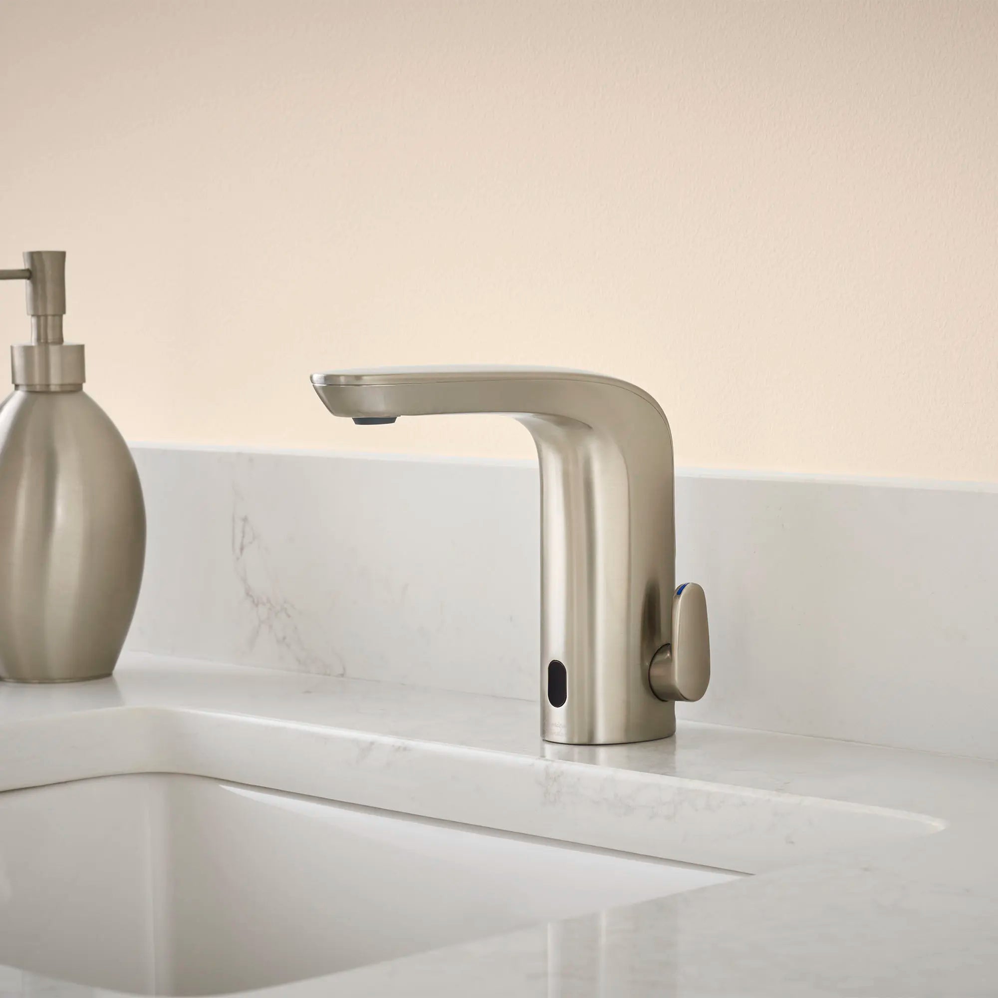 NextGen Selectronic® Touchless Faucet, Battery-Powered With SmarTherm Safety Shut-Off + ADM, 0.35 gpm/1.3 Lpm // BRUSHED NICKEL // 174153_B-7755303295_1_0_CDNwebp.webp
