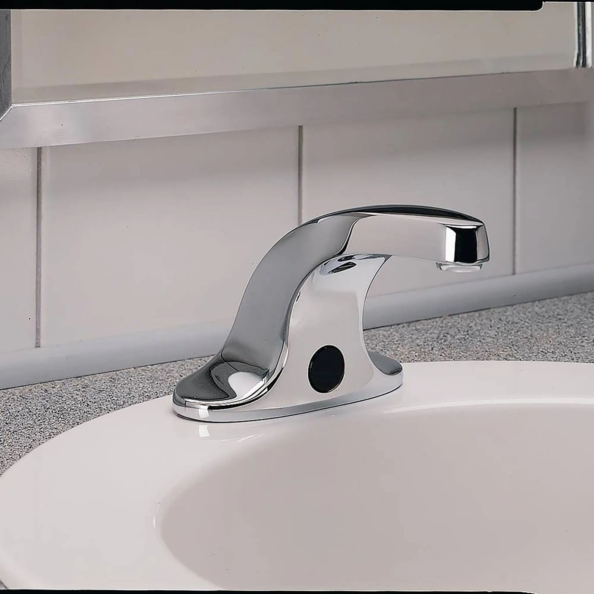 Innsbrook® Selectronic® Touchless Metering Faucet, Battery-Powered, 0.35 gpm/1.3 Lpm // POLISHED CHROME // 174983_6055204.002_0_CDNwebp.webp