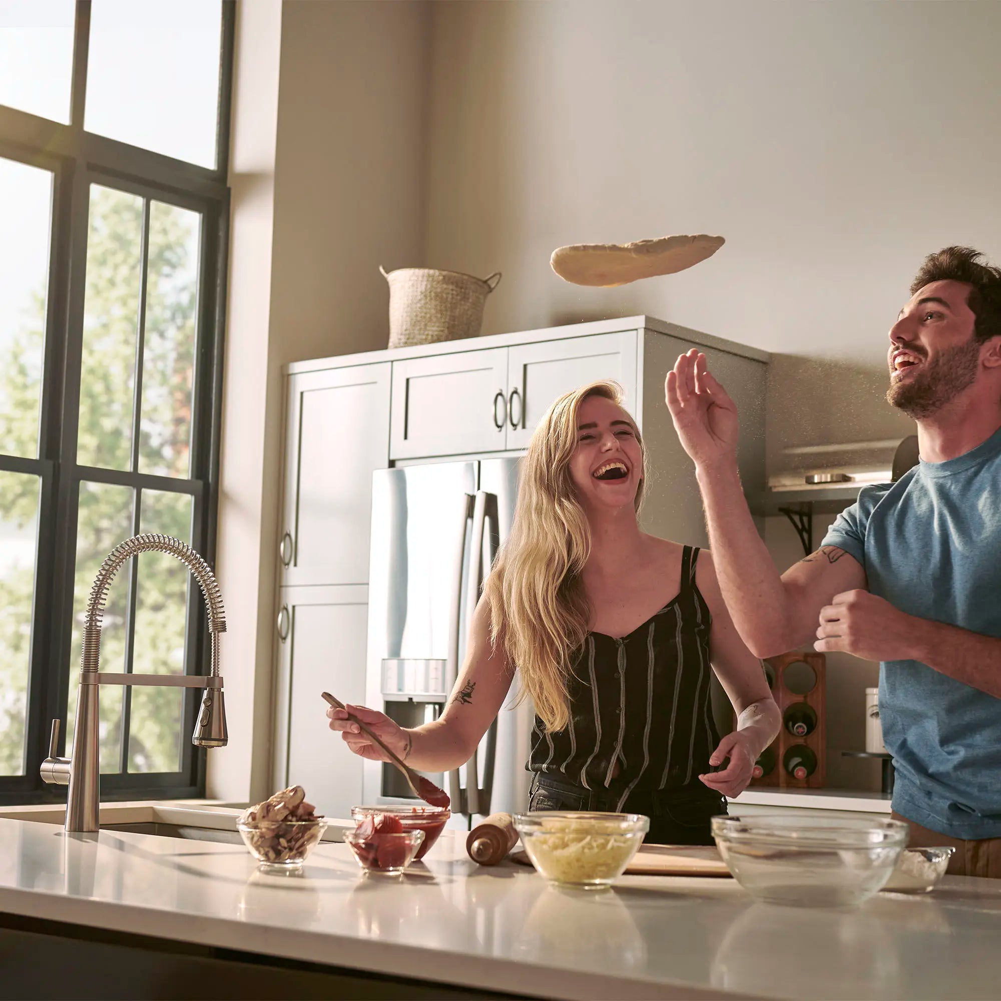 Edgewater® Single-Handle Semi-Pro Multi Spray Kitchen Faucet 1.5 gpm/5.7 L/min // POLISHED CHROME // 175609_L-4932350002_1_0_CDNwebp.webp