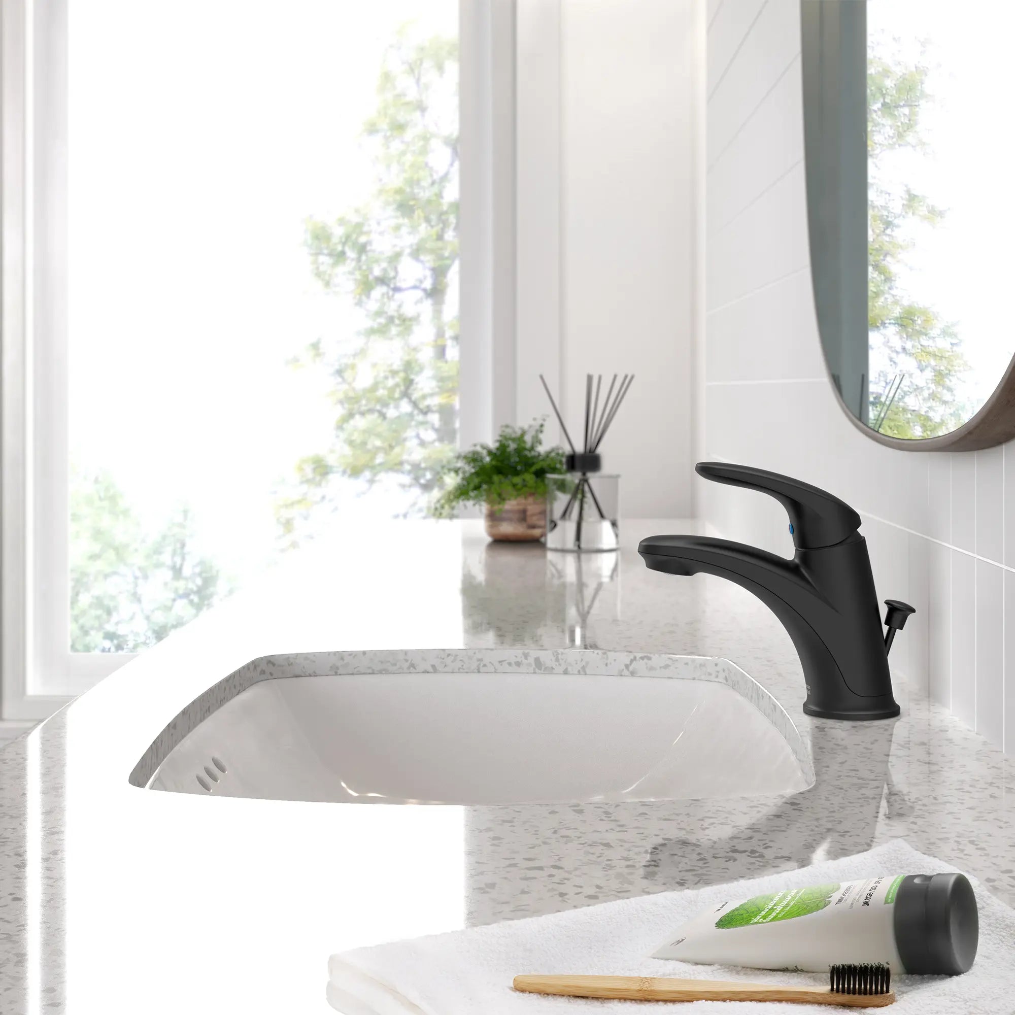 Colony® PRO Single Hole Single-Handle Bathroom Faucet 1.2 gpm/4.5 L/min With Lever Handle // MATTE BLACK // 186653_ColonyPro_EnvironmentCloseUp_7075100.243_0003_Oct2023_1_CDNwebp_5c432bbb-1db2-480e-9e07-b5b1ef9a15a5.webp