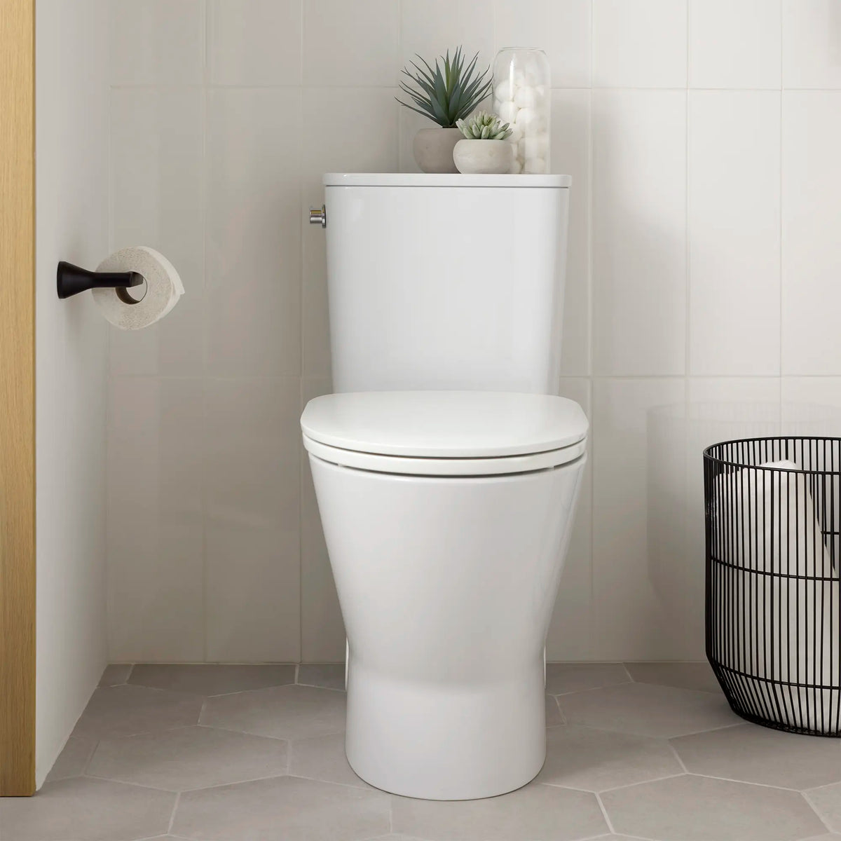 Aspirations Toilet Paper Holder // MATTE BLACK // 231952_Aspirations_EnvironmentCloseUp_252AA899.020_7061230.243_0001_Nov2023_CDNwebp.webp