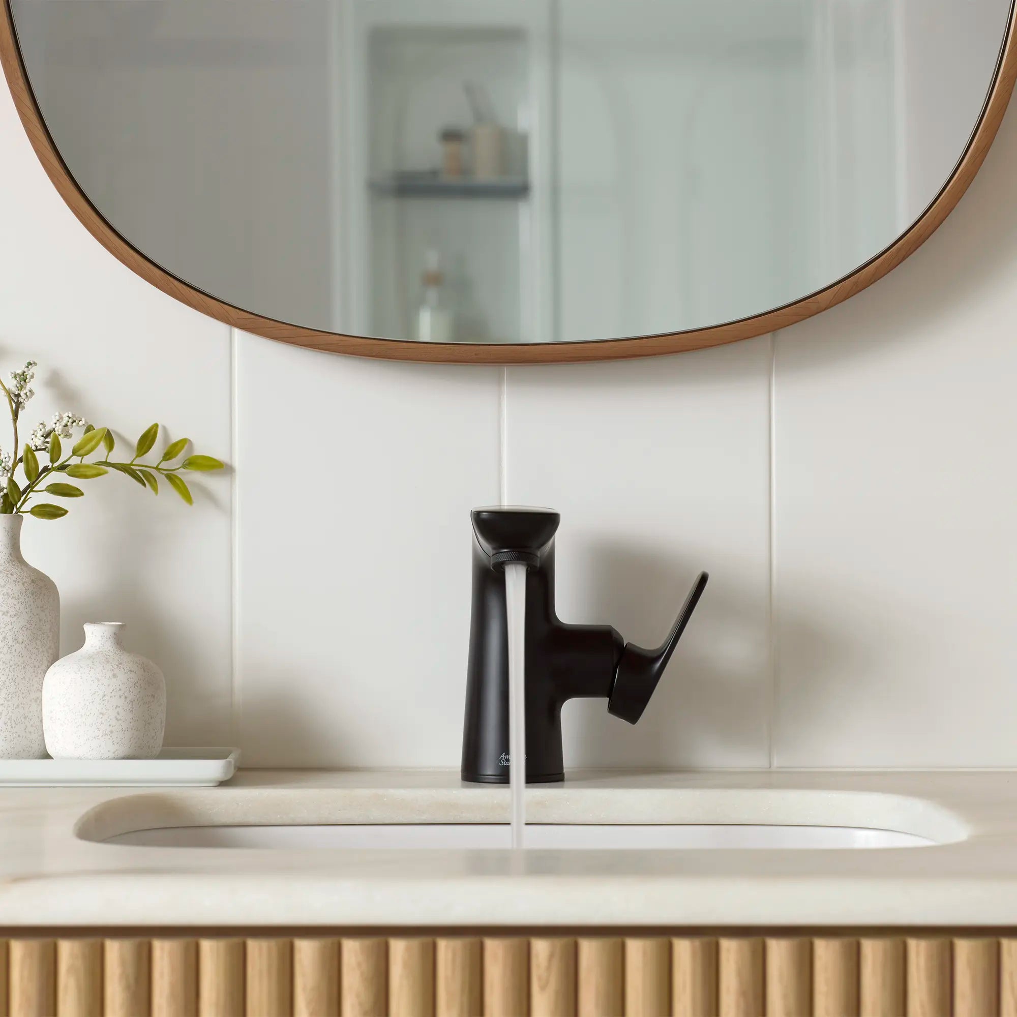 Aspirations® Single-Handle Pull-Out Bathroom Faucet 1.2 gpm/ 4.5 L/min With Lever Handle // MATTE BLACK // 231967_Aspirations_EnvironmentCloseUp_7061121.243_1607000.020_0004_Nov2023_0_CDNwebp.webp