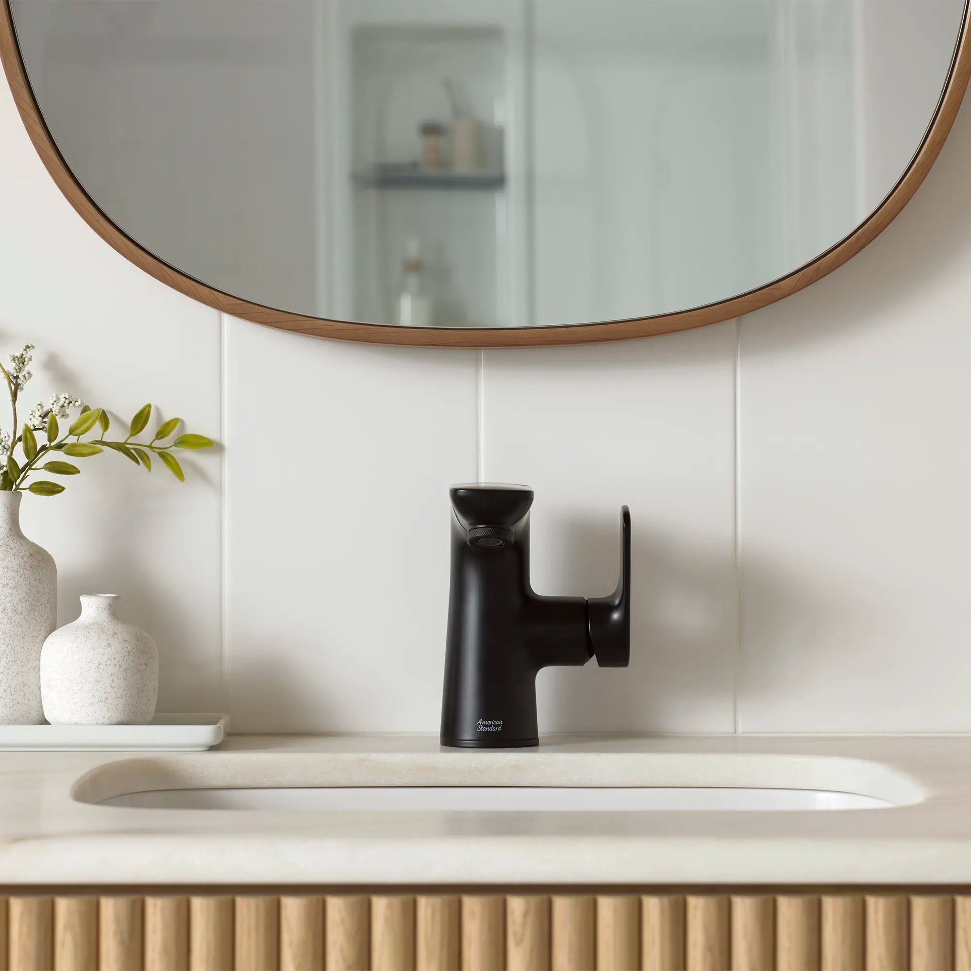 Aspirations® Single-Handle Pull-Out Bathroom Faucet 1.2 gpm/ 4.5 L/min With Lever Handle // MATTE BLACK // 231968_Aspirations_EnvironmentCloseUp_7061121.243_1607000.020_0002_Nov2023_0_CDNwebp.webp