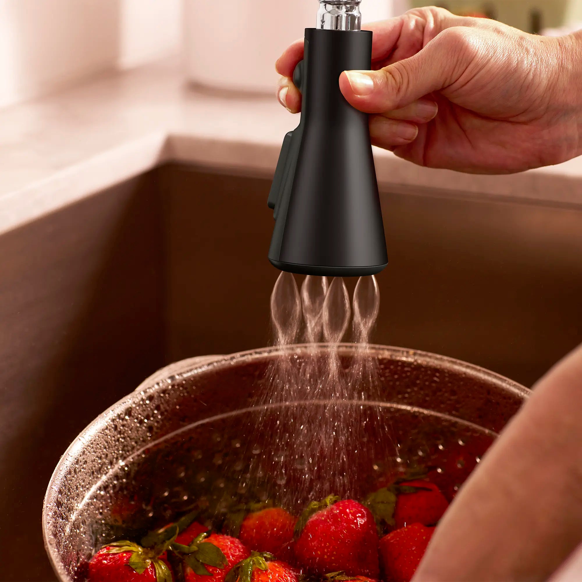 Aspirations Touchless Pull-Down Kitchen Faucet  // MATTE BLACK // 263736_Aspirations_EnvironmentCloseUp_1048802430_0002_MAY2025_0_CDNwebp_a5ac203f-ac2d-4d92-9bb1-da18a8817dc1.webp