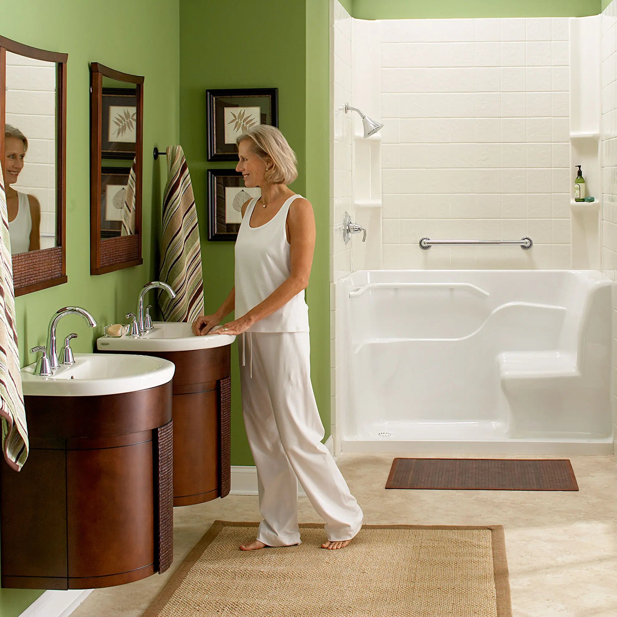 Acrylic 30 x 60-Inch Walk-In Shower – Left-Hand Drain // WHITE // 33067_L-3060SHL020_03_0_CDNwebp.webp