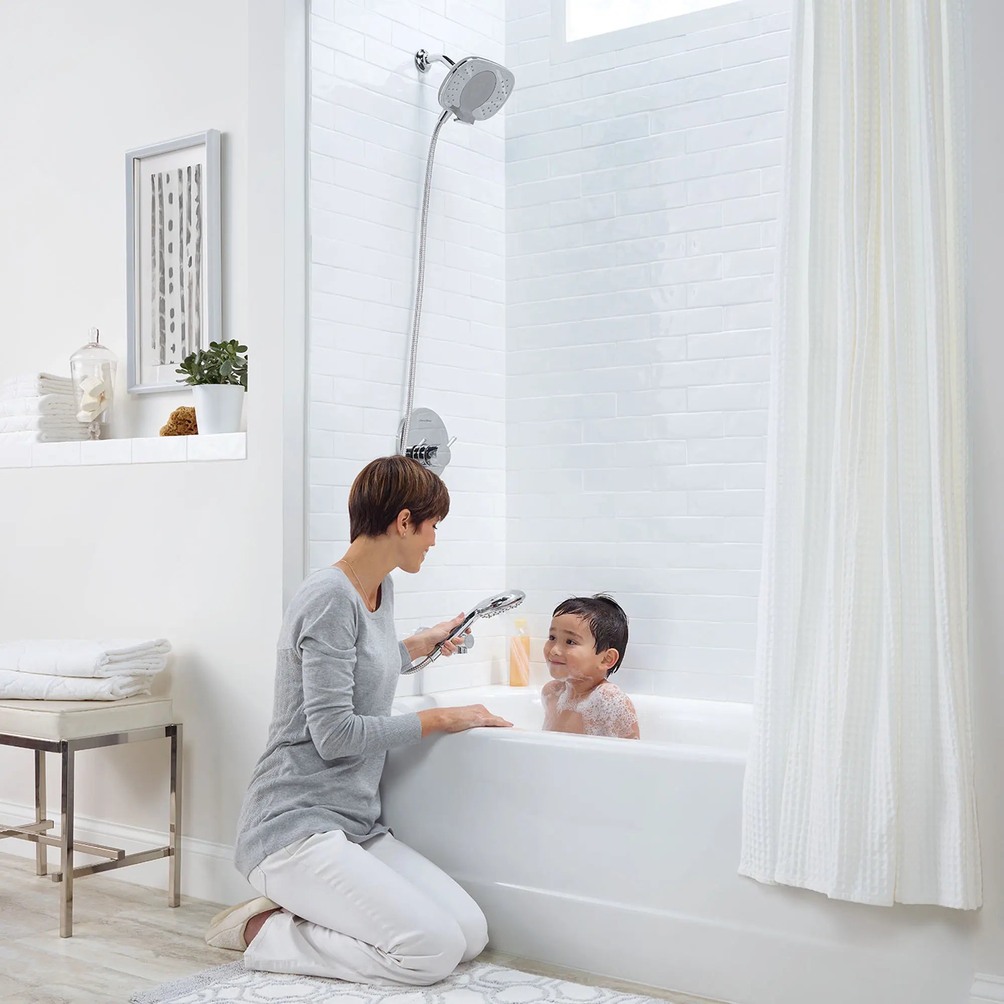 Spectra® Duo 2-in-1 Hand Shower 1.8 gpm/6.8 L/min // POLISHED CHROME // 33150_L-9038254002_0_CDNwebp.webp