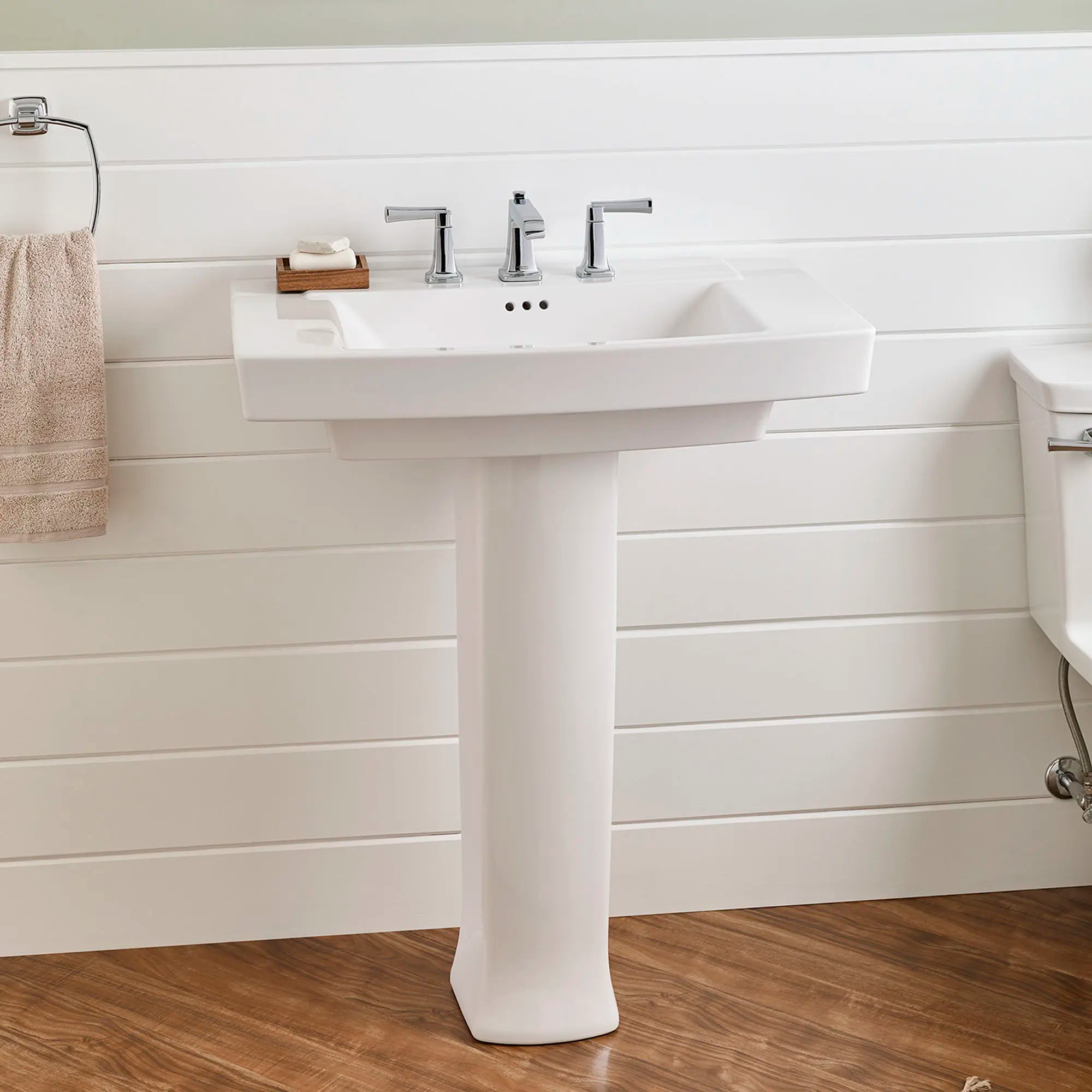 Townsend® 8-Inch Widespread Pedestal Sink Top and Leg Combination // 8 IN WIDESPREAD / WHITE // 41017_B-0328800020_1_0_CDNwebp.webp