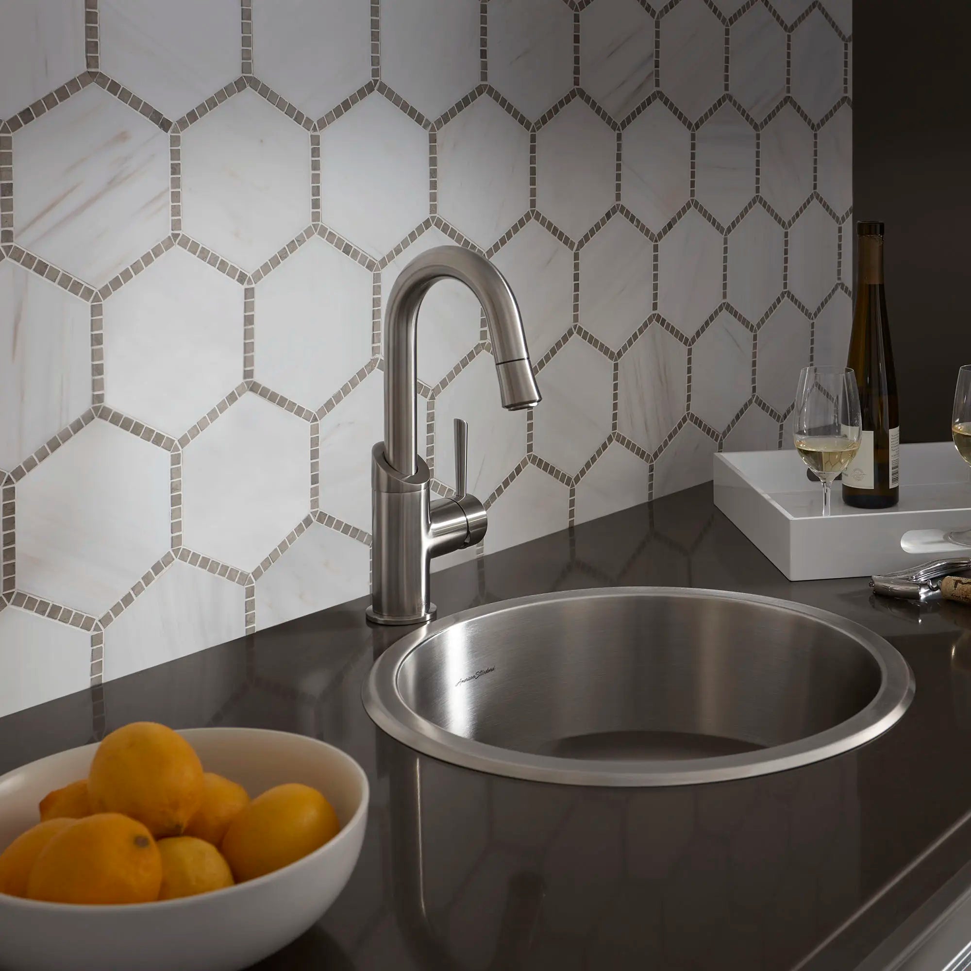 Portsmouth® 16 x 16-Inch Stainless Steel Undermount Round Single-Bowl Kitchen Sink // STAINLESS STEEL // 68716_B-18SB.7001600S.075_2_1__CDNwebp.webp