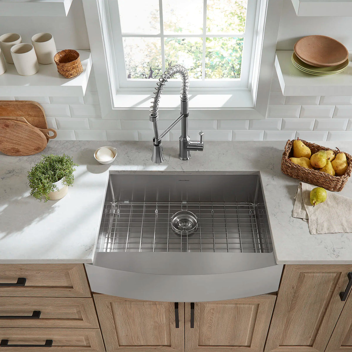 Pekoe® 33 x 22-Inch Stainless Steel Single-Bowl Farmhouse Apron Front Kitchen Sink // STAINLESS STEEL // 69289_B-18SB9302200A075_Grid_CDNwebp.webp