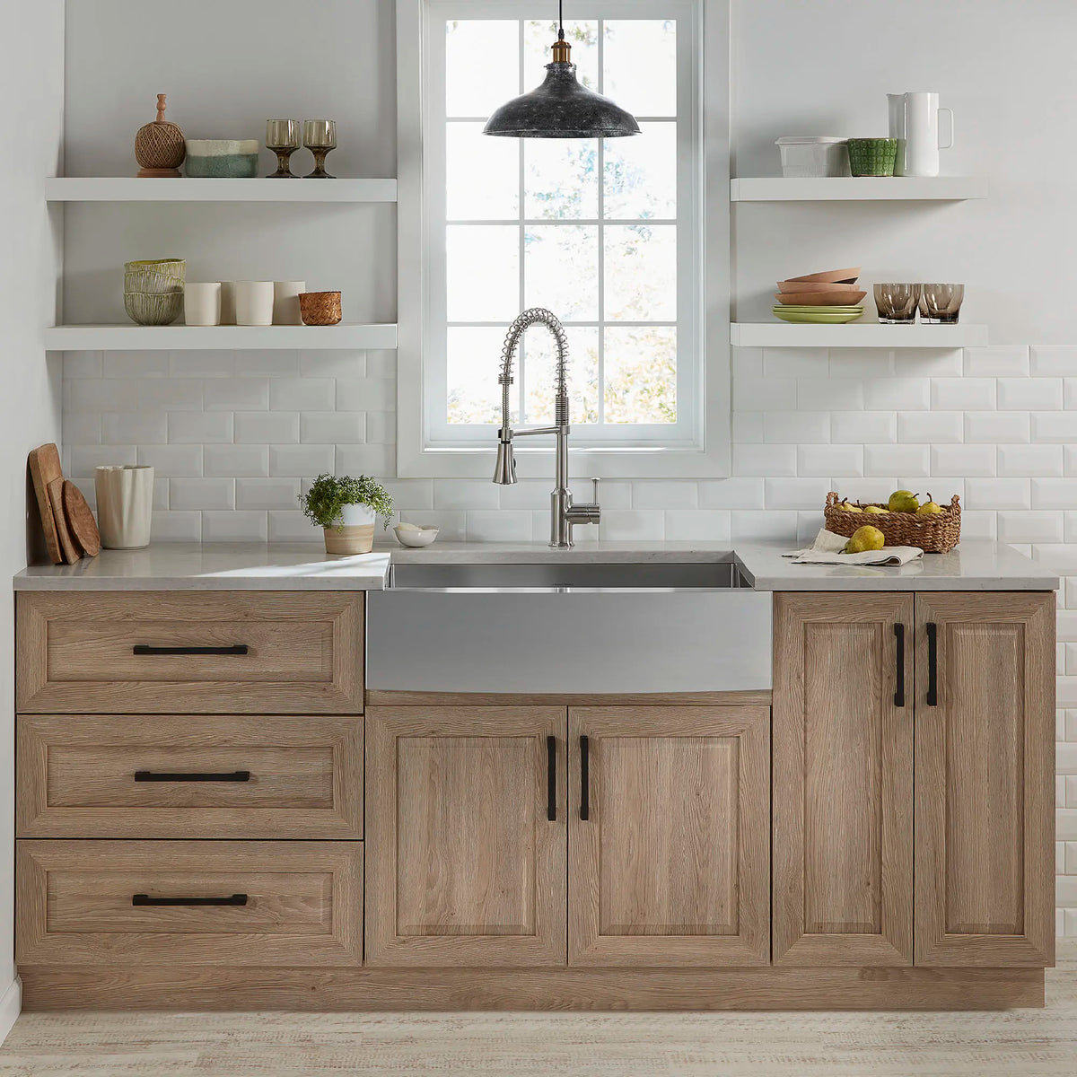 Pekoe® 33 x 22-Inch Stainless Steel Single-Bowl Farmhouse Apron Front Kitchen Sink // STAINLESS STEEL // 69440_B-18SB9332200A075_STON_CDNwebp.webp