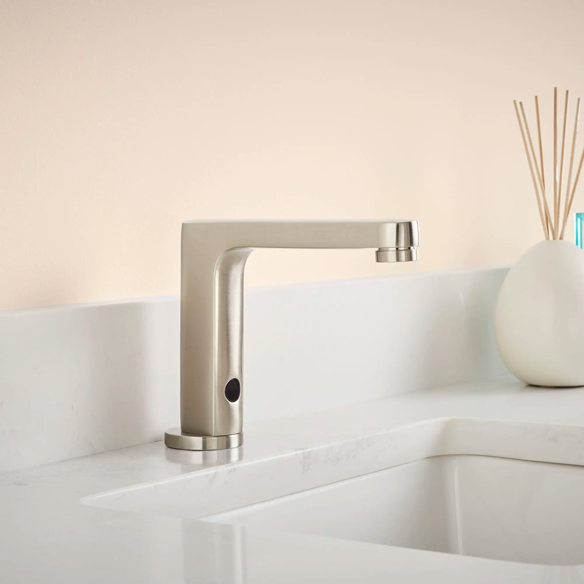Moments® Selectronic® Touchless Faucet, Battery-Powered, 0.5 gpm/1.9 Lpm // BRUSHED NICKEL // 70526_B-2506155295_CDNwebp.webp