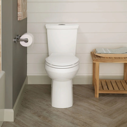 Toilette complète Cadet® 3, 2 pièces, chasse double 1,28 gpc/4,8 lpc,et 0,92 gpc/3,5 lpc, à cuvette allongée à hauteur de chaise et réservoir avec doublure, avec siège