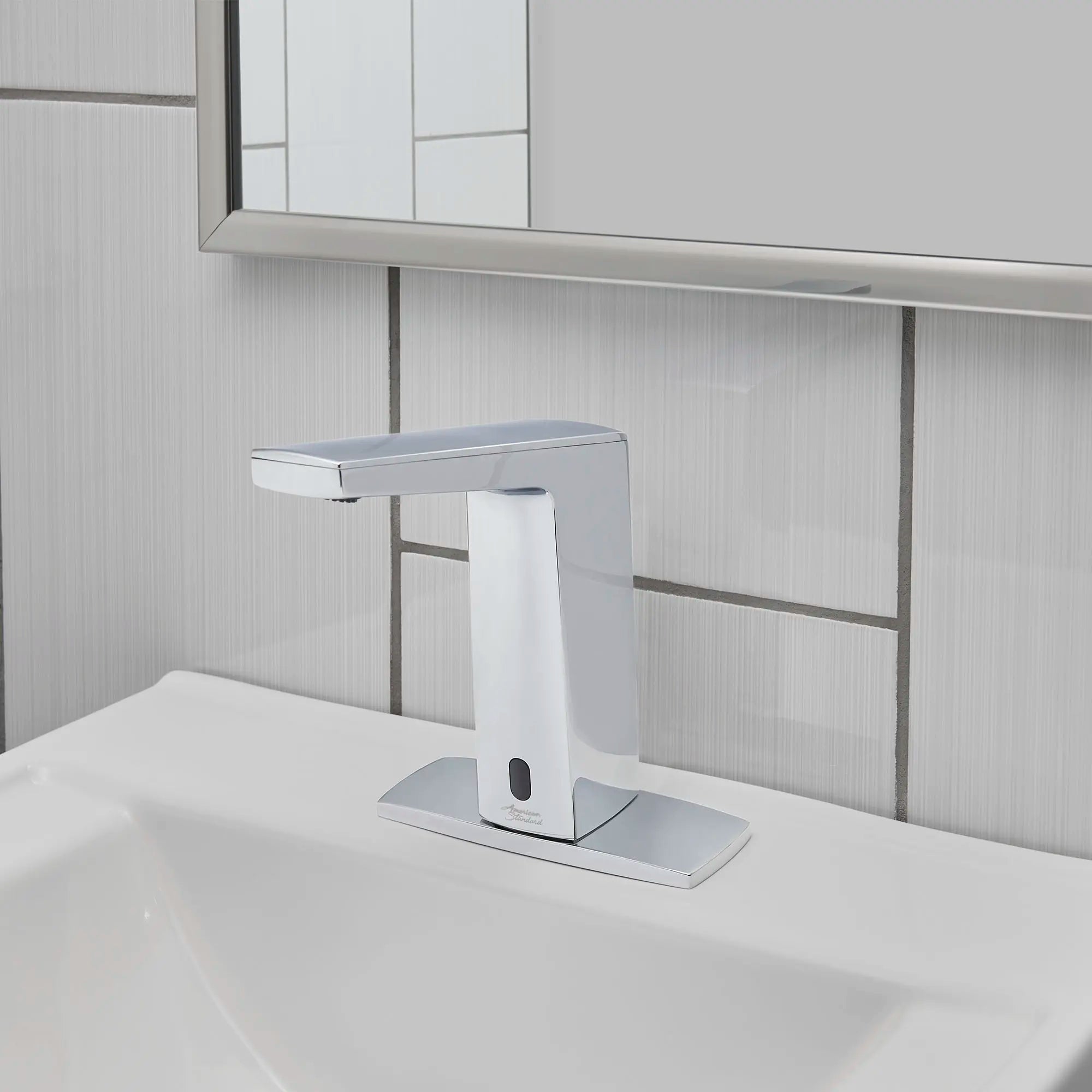 Paradigm® Selectronic® Touchless Faucet, Battery-Powered, 0.5 gpm/1.9 Lpm // POLISHED CHROME // 75755_B-7025105002_1_0_CDNwebp.webp